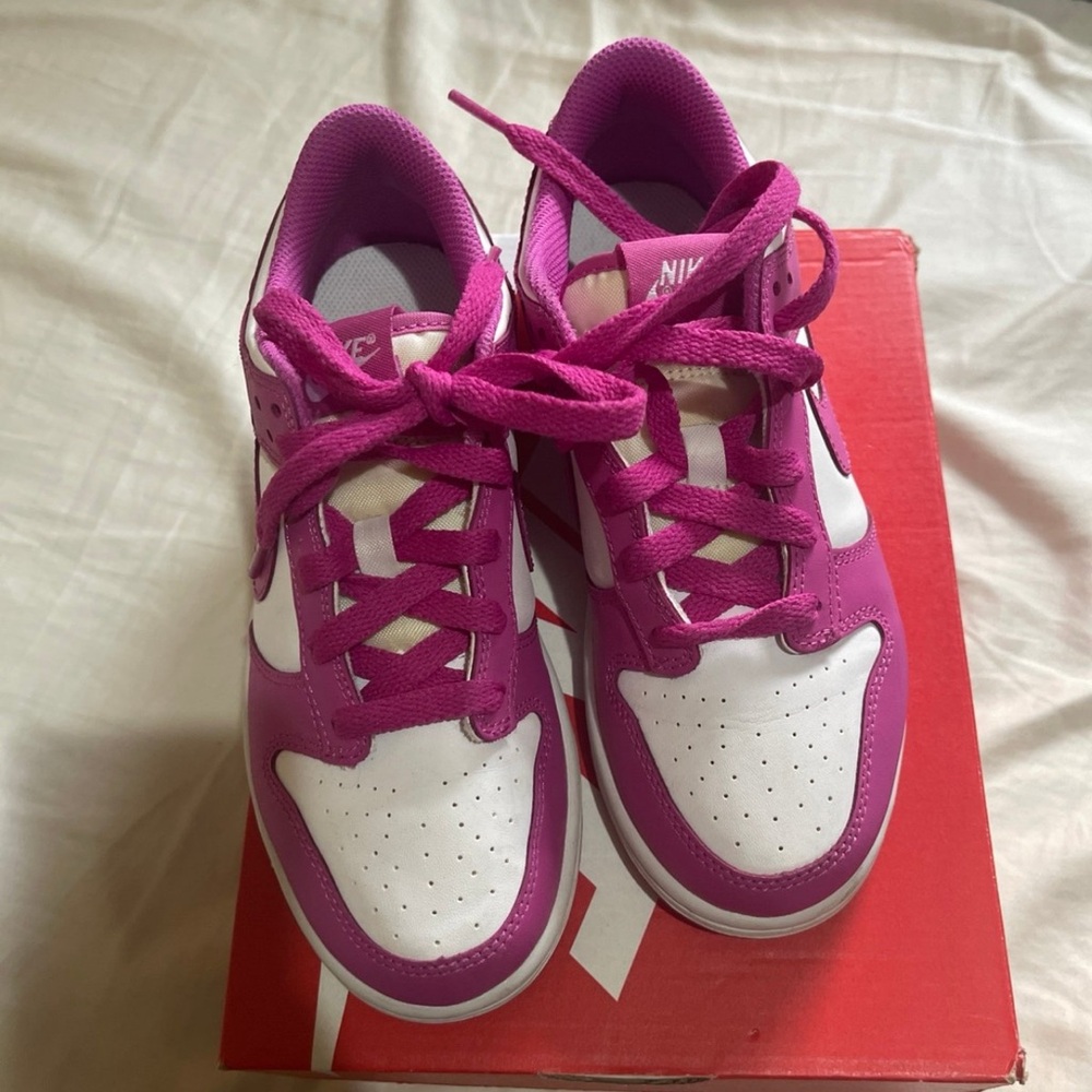 Nike Dunk Low BP White Fuschia ps Sz 3y